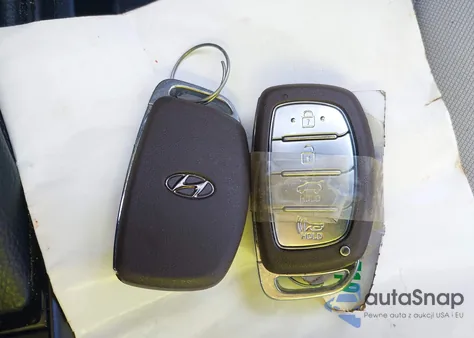 2021 Hyundai Tucson Value z USA, uszkodzony, nr VIN KM8J3CA40MU293178